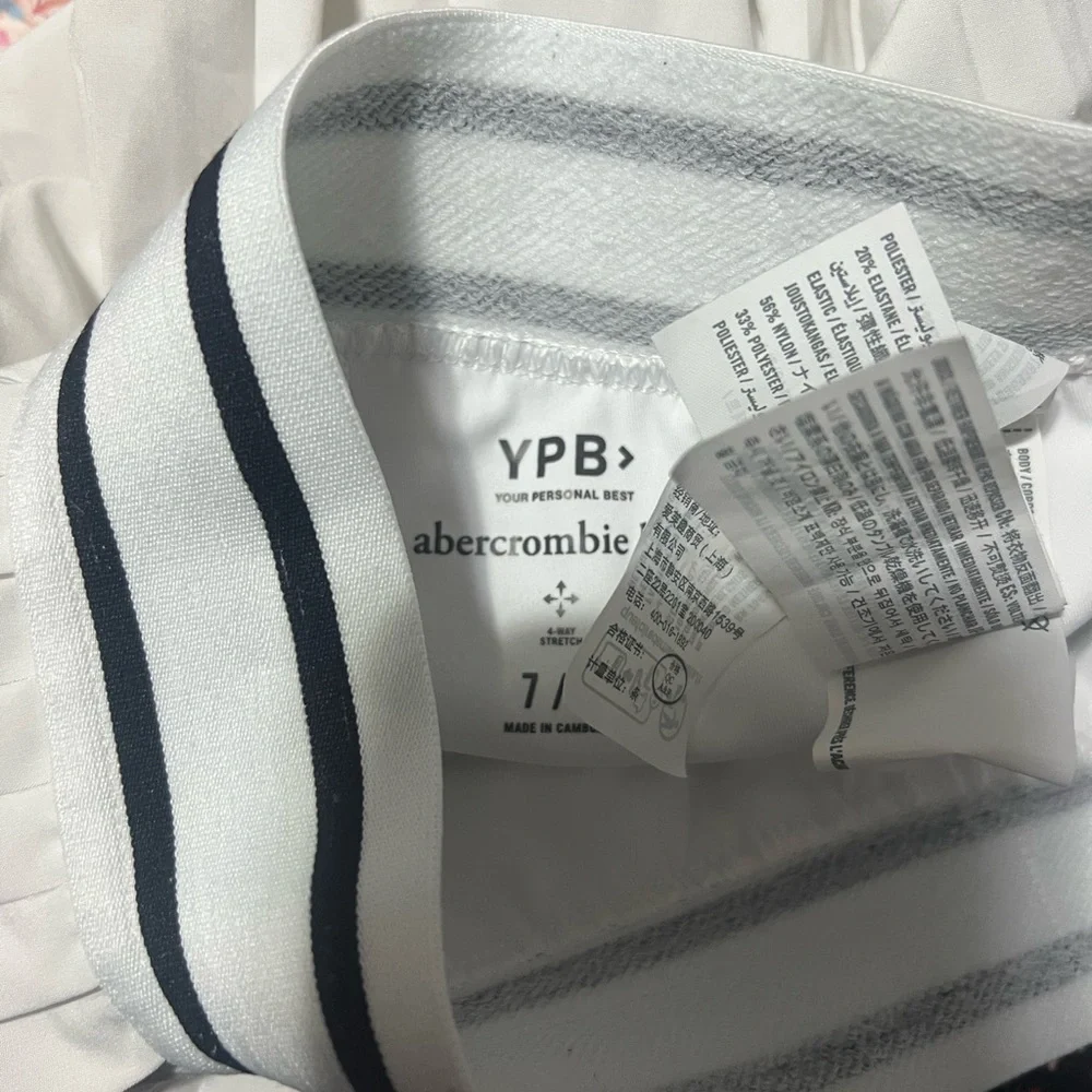 Abercrombie & Fitch Kids White Pleated Skort YPB Girls Size 7/8 Pockets